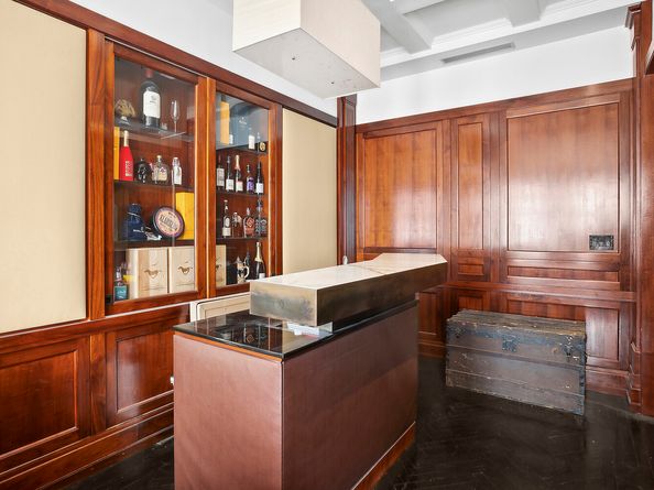209 East 31st Street, New York NY 10016
