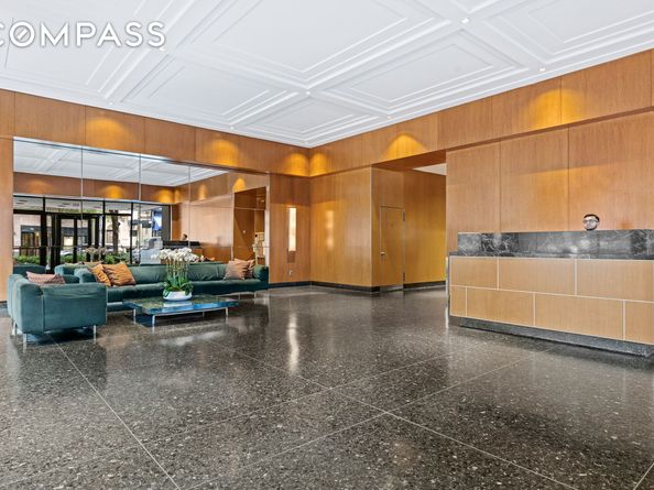 300 East 54th Street 2G, New York NY 10022