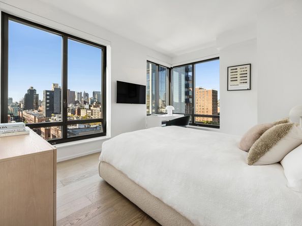 196 Orchard Street 10F, New York NY 10002