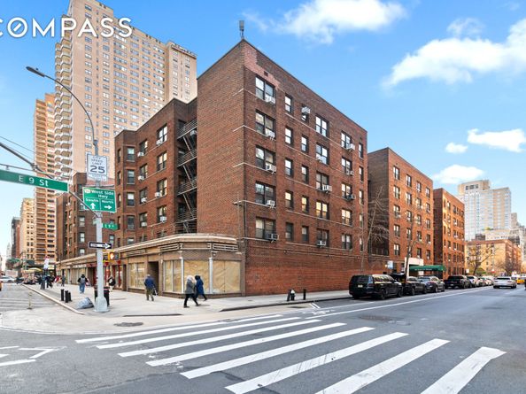 60 East 9th Street 235, New York NY 10003