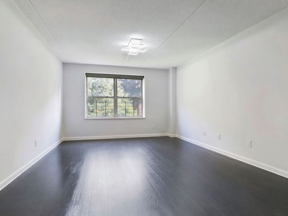 736 West 187th Street 302, New York NY 10033