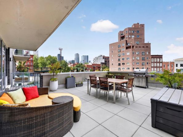 48-15 11th Street 2G, Queens NY 11101