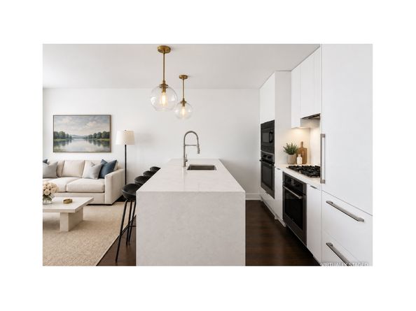 5 Franklin Place 9C, New York NY 10013