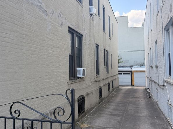 1720 11th Avenue, Brooklyn NY 11218