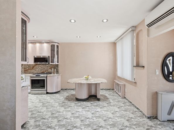 2545 Hubbard Street, Brooklyn NY 11235