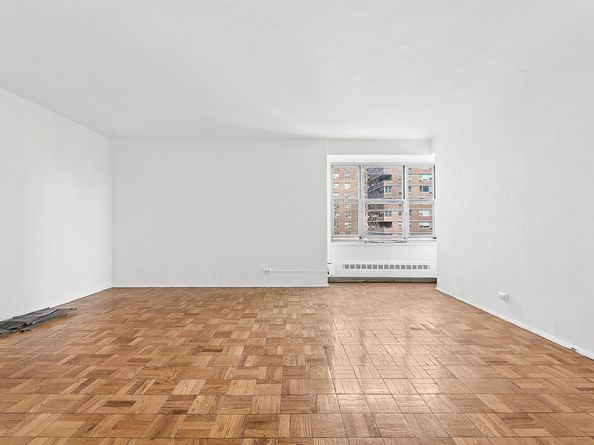 453 Fdr Drive A1002, New York NY 10002