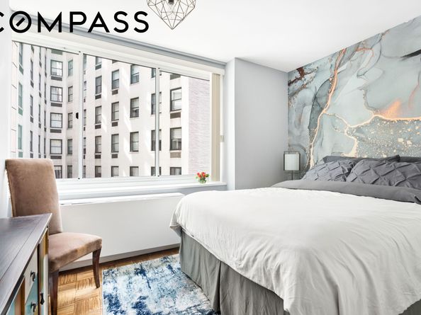 61 West 62nd Street 6C, New York NY 10023