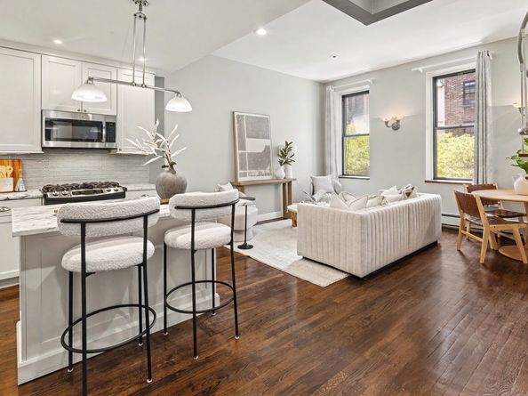 161 West 71st Street 4, New York NY 10023