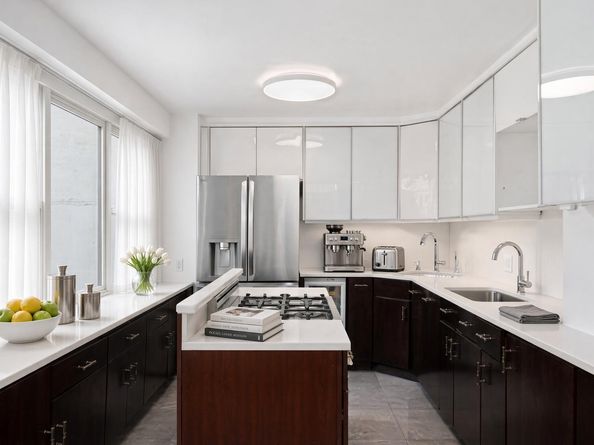 245 East 87th Street 18B, New York NY 10128