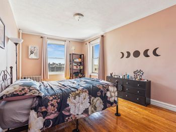 1075 Grand Concourse