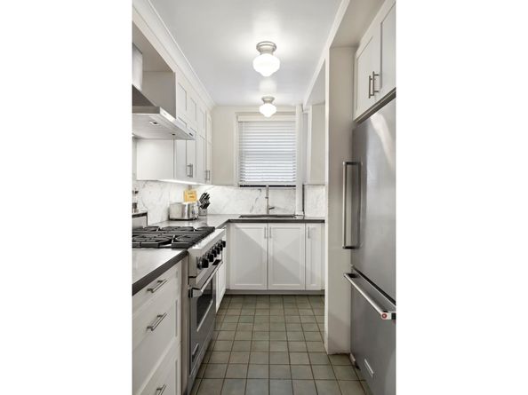140 East 28th Street 2EF, New York NY 10016