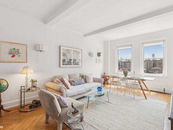 535 West 110th Street 12H, New York NY 10025