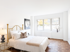 20 East 9th Street 7V, New York NY 10003