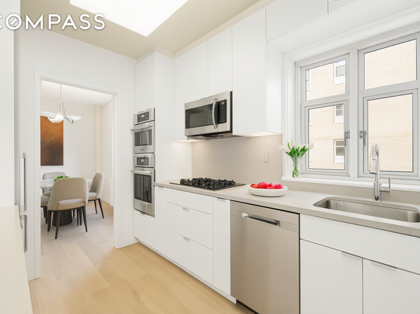 20 East 9th Street 7V, New York NY 10003