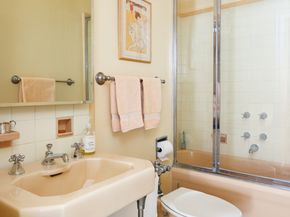 19 East 88th Street 6AH, New York NY 10128