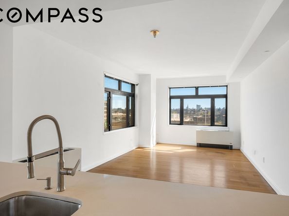 11-02 49th Avenue 5I, Queens NY 11101