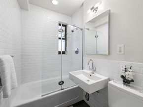 330 East 70th Street 2H, New York NY 10021