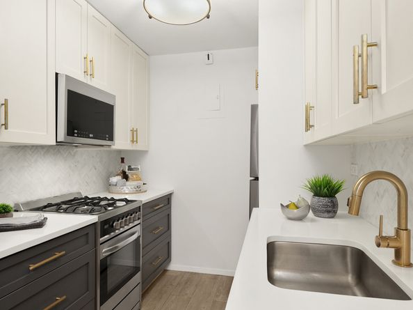 16 West 16th Street 2TS, New York NY 10011