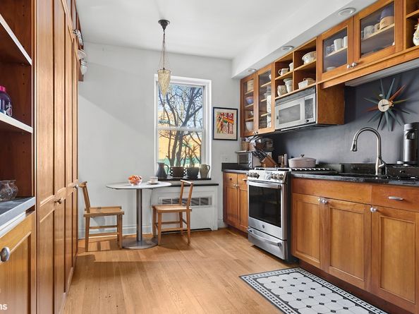 520 East 90th Street 2LGM, New York NY 10128