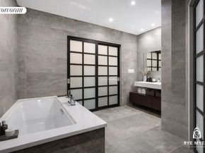 529 West 42nd Street 5R, New York NY 10036