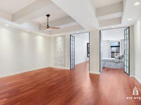 529 West 42nd Street 5R, New York NY 10036