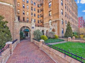 71 Ocean Parkway A1, Brooklyn NY 11218