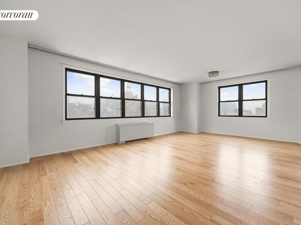 201 East 28th Street 16AB, New York NY 10016
