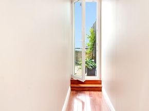 310 East 46th Street PHG, New York NY 10017