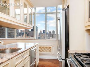 310 East 46th Street PHG, New York NY 10017