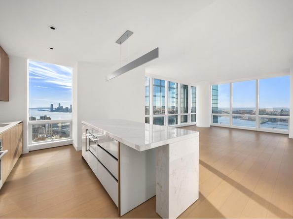 15 Hudson Yards 38C, New York NY 10001