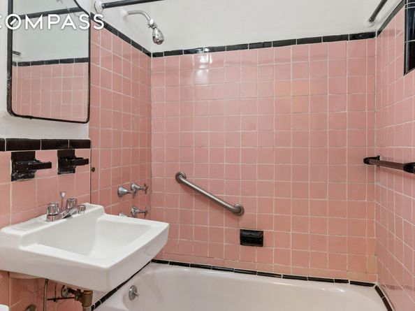 22-60 79th Street 1A, Queens NY 11370