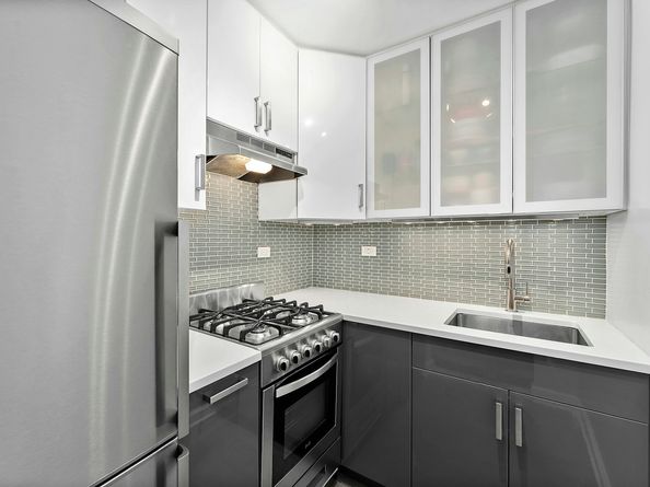 10 West 15th Street 924, New York NY 10011