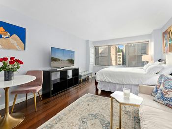 10 West 15th Street