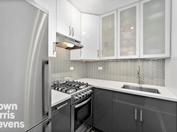 10 West 15th Street 924, New York NY 10011