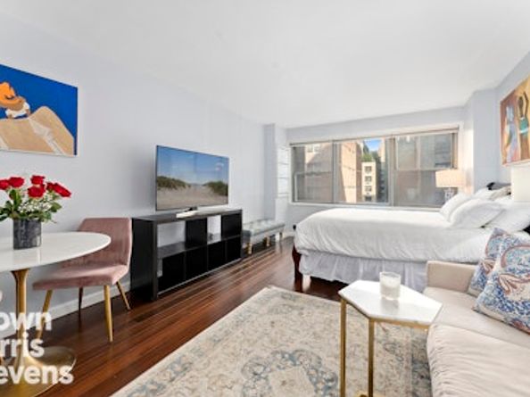10 West 15th Street 924, New York NY 10011