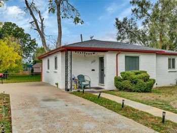 2921 Jasmine Street