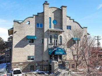 108 W Byers Place