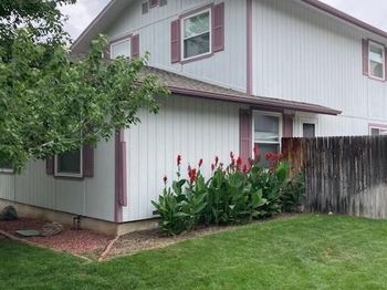 6620 W 95th Place