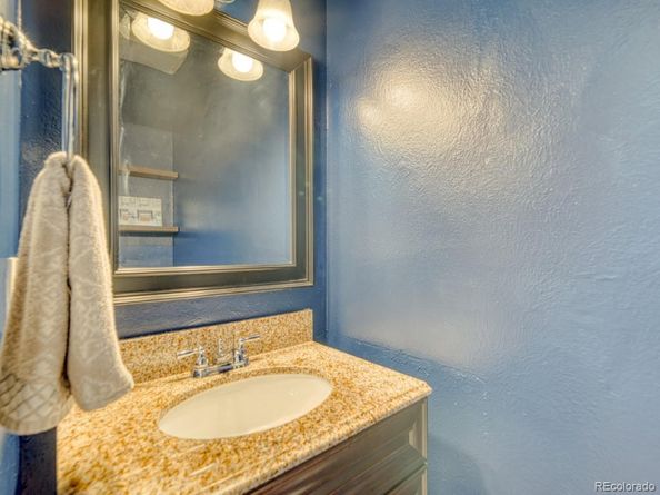 4805 S Pitkin Way, Aurora CO 80015