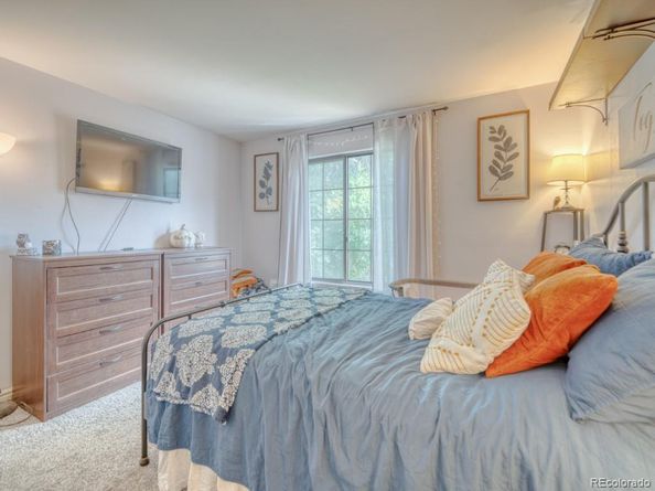 4805 S Pitkin Way, Aurora CO 80015