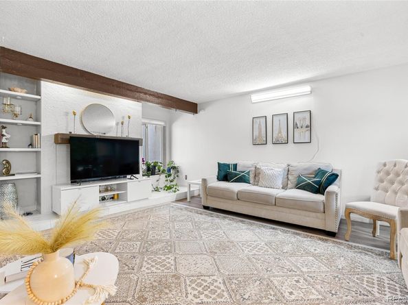 1490 S Salem Way, Aurora CO 80012
