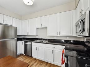 1121 40th Street 5405, Emeryville CA 94608