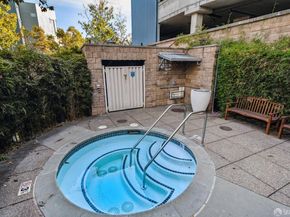 1121 40th Street 5405, Emeryville CA 94608