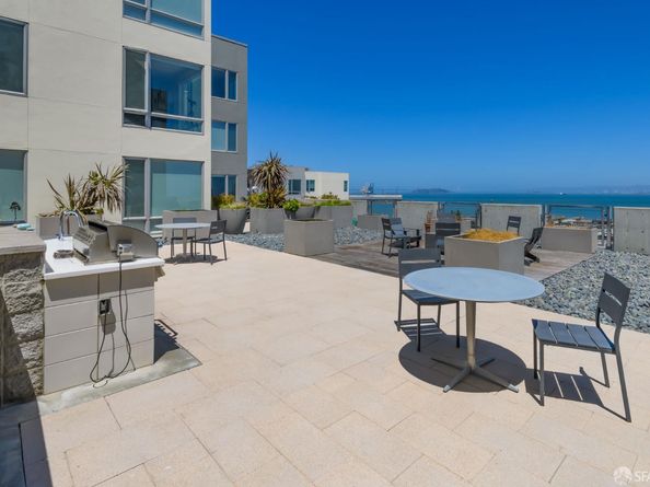 52 Innes Court 308, San Francisco CA 94124