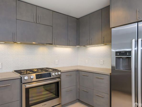 52 Innes Court 308, San Francisco CA 94124