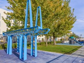 52 Innes Court 308, San Francisco CA 94124
