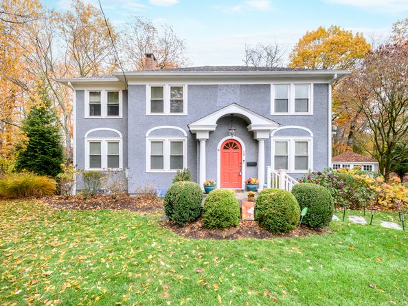 18 Roxbury Road, Norwalk CT 06855