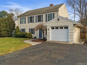 29 Saddle Road, Norwalk CT 06851