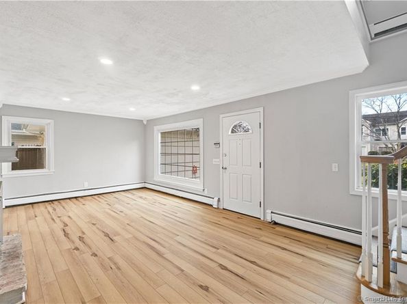 29 Saddle Road, Norwalk CT 06851