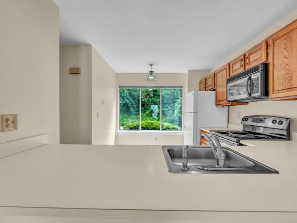 60 Padanaram Road G53, Danbury CT 06811